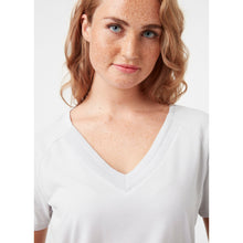 Load image into Gallery viewer, Helly Hansen Women&#39;s Siren Quick Dry T-Shirt White