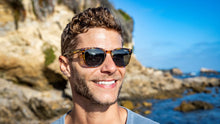 Load image into Gallery viewer, Kaenon Avalon Polarized Sunglasses Tokyo Tortoise