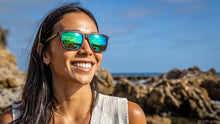 Load image into Gallery viewer, Kaenon Venice Polarized Sunglasses Matte Tortoise